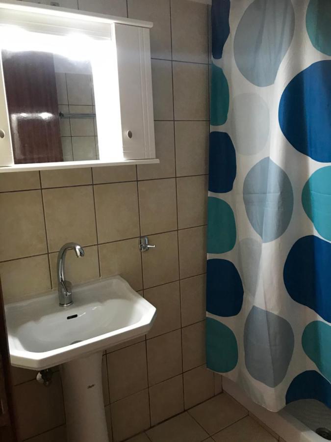 Virginia Apartments Vitaládes エクステリア 写真